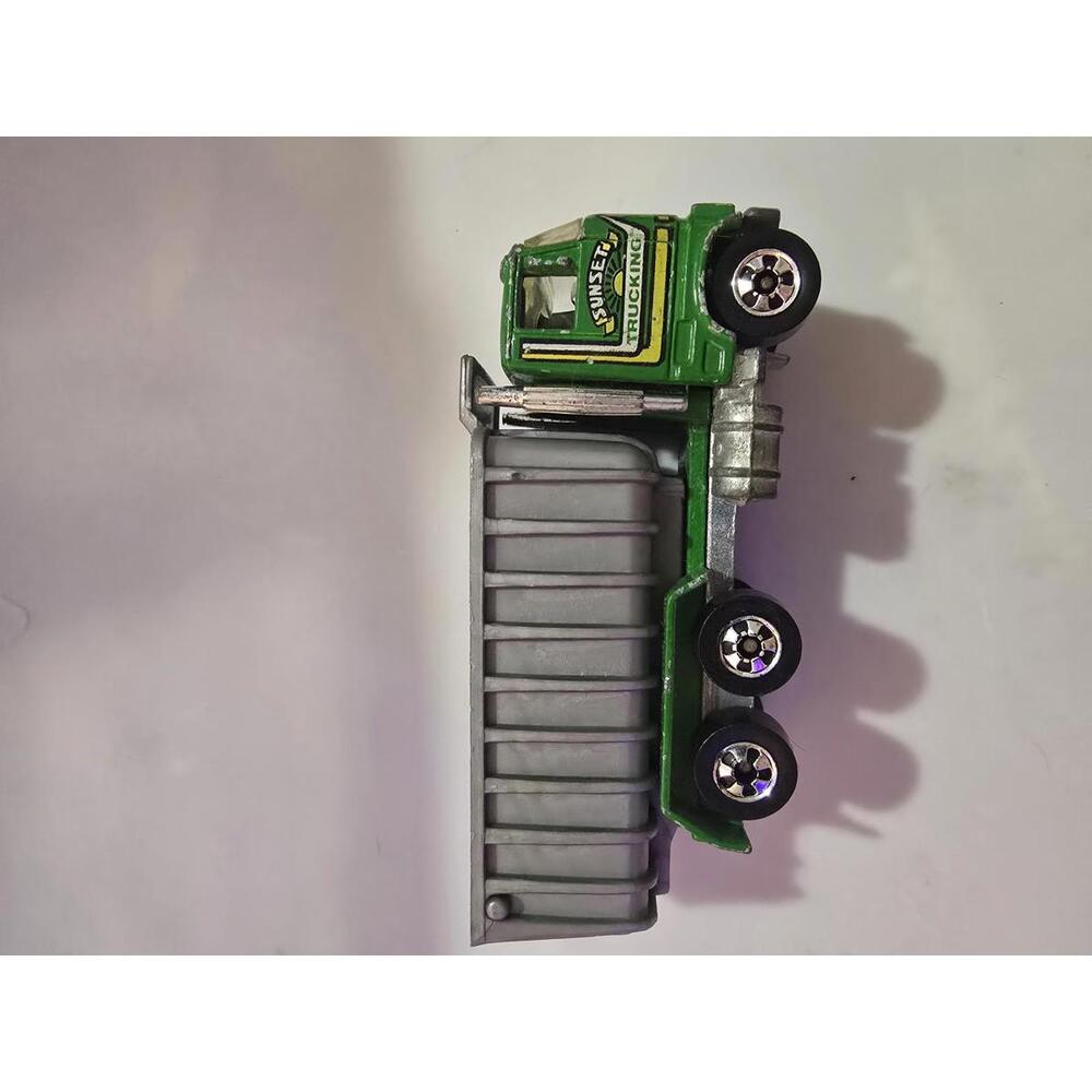 VINTAGE 1981 Hot Wheels Sunset Trucking Workhorses Series